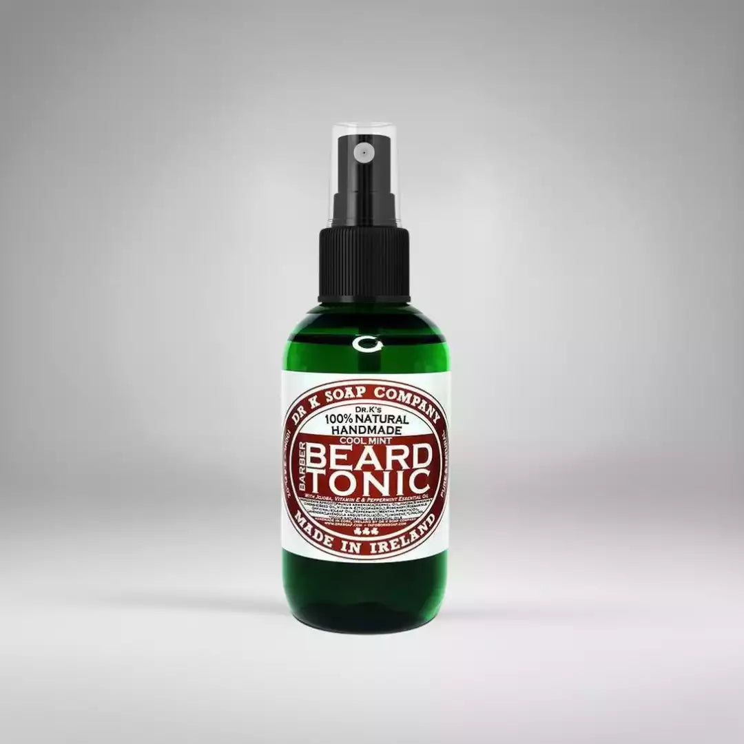 Huile pour barbe Dr K Soap Company "Cool Mint" (100ml). Sa formule artisanale à la menthe poivrée rafraîchit la peau et adoucit les poils de barbe de manière naturelle.