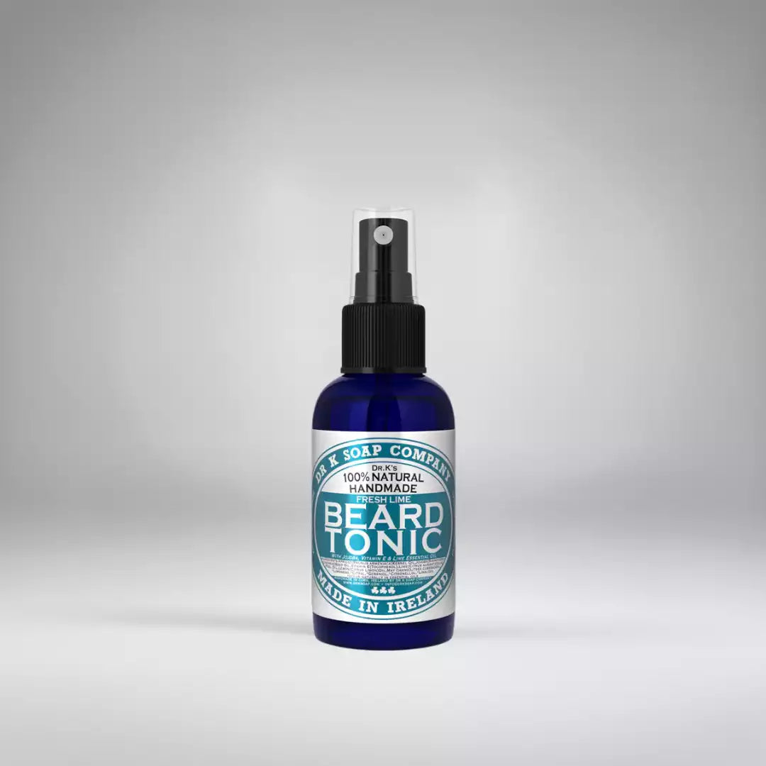 Huile pour barbe Dr K Soap Company "Fresh Lime" (50ml). Un tonique 100% naturel à base d'huiles de jojoba et de noyau d'abricot, parfumé aux notes de citron vert.