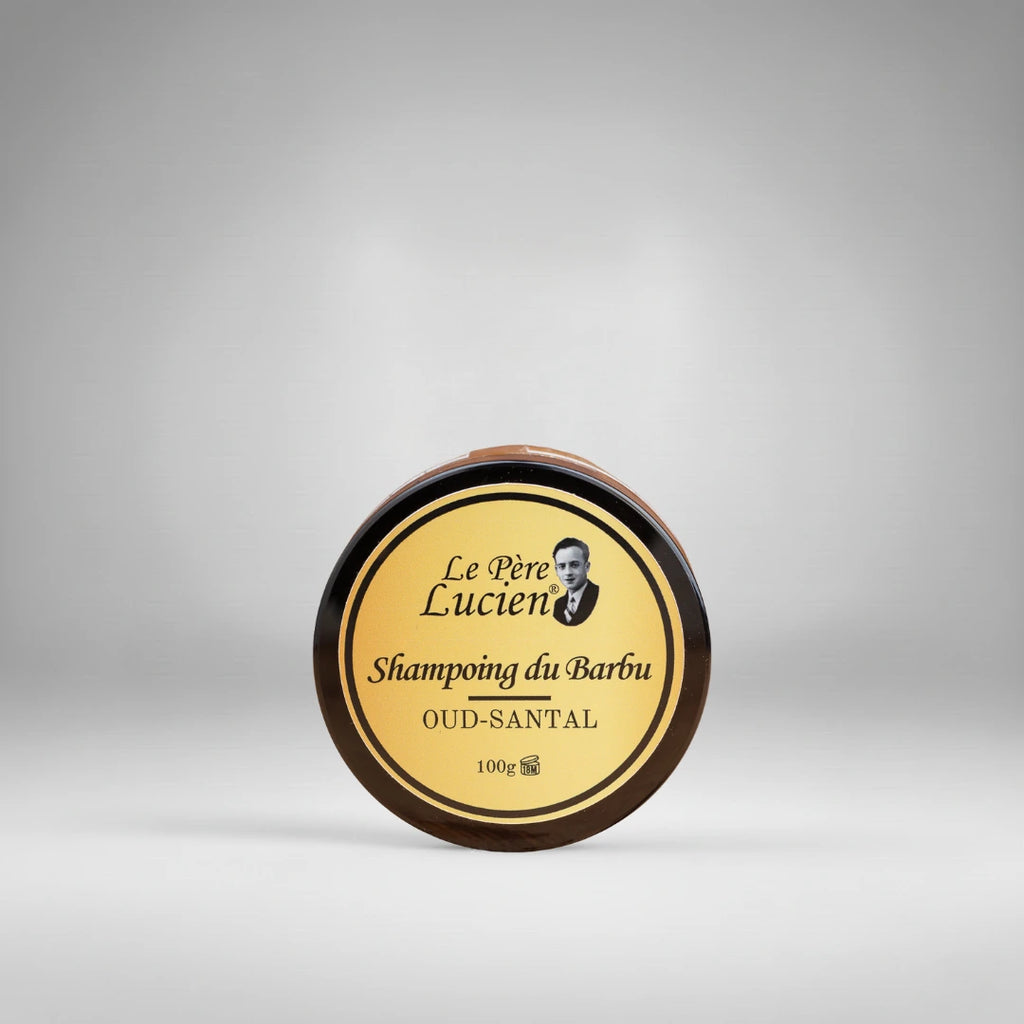 Shampoing du Barbu "Oud-Santal" Le Père Lucien (100g). Un soin nourrissant riche aux notes boisées et orientales précieuses pour une barbe propre et élégamment parfumée.
